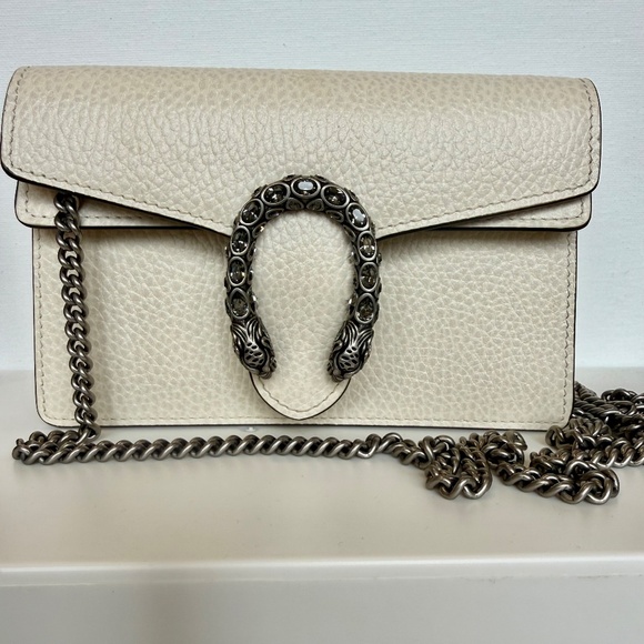 Gucci Super Mini Dionysus Shoulder Bag in White - Picture 4 of 6